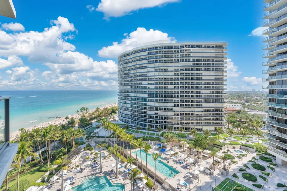 Tenth-Floor Suite with Queen-Bed Den at St. Regis Bal Harbour